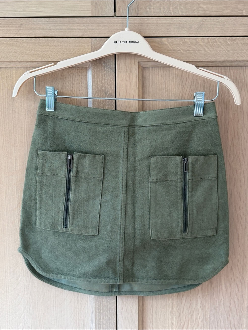 BCBGMAXAZRIA | Olive Faux Suede Skirt | Size: XS